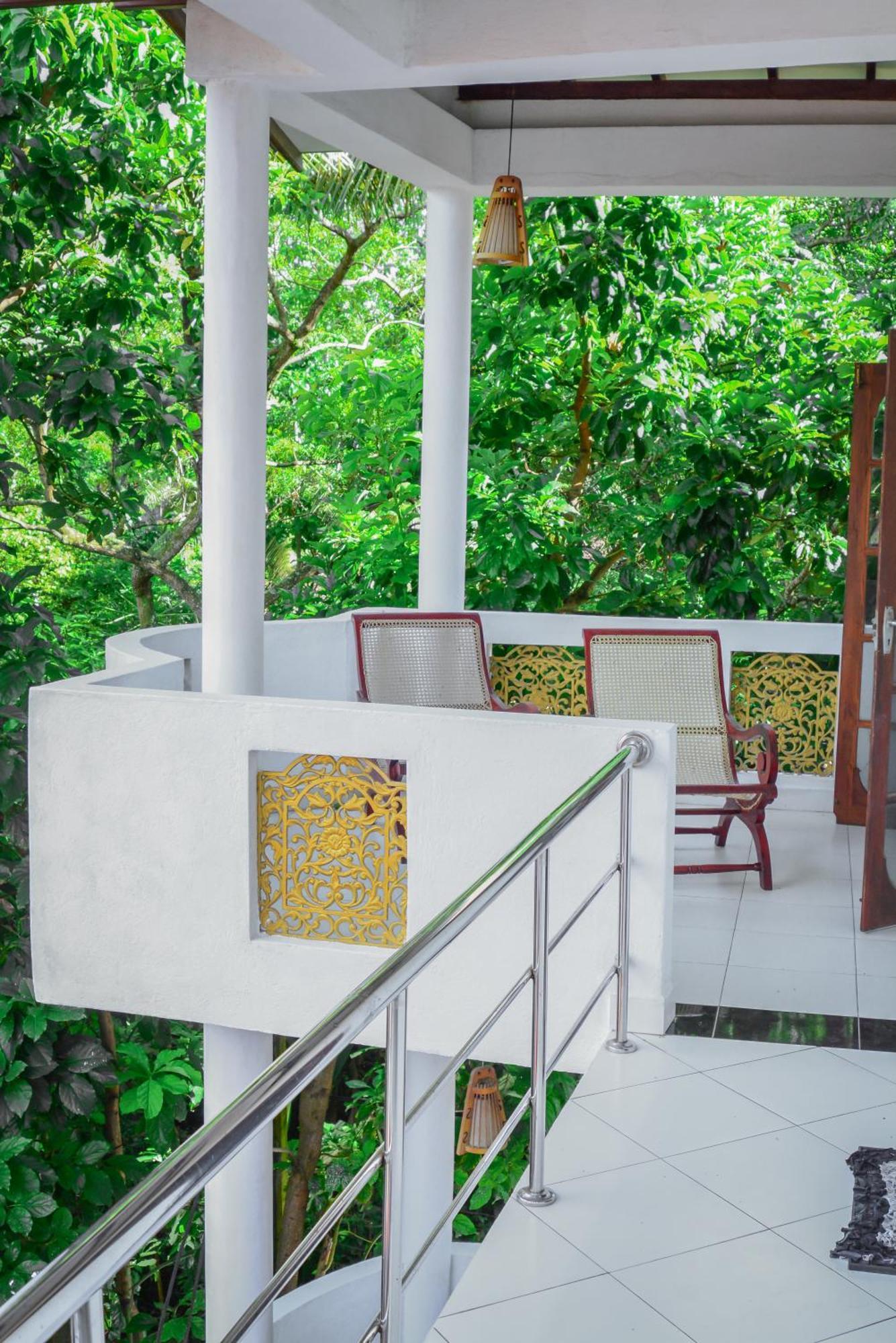 Sakurahana Villa And Ayurveda Алутгама Экстерьер фото